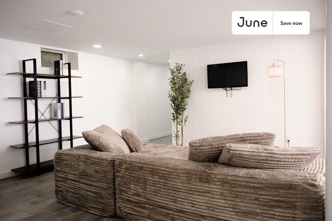 Foto del edificio - 624 E 17th St