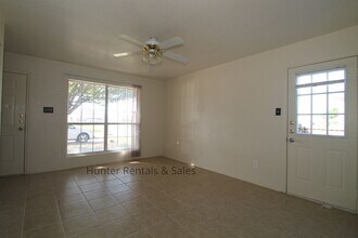 Building Photo - 4400 Deek Dr