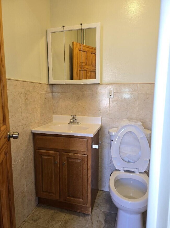 Foto del edificio - 1 bedroom in Brooklyn NY 11216