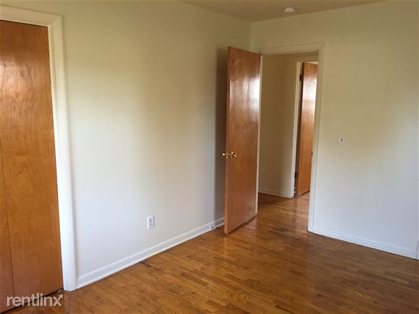 Building Photo - 1124 Ferndale Ave