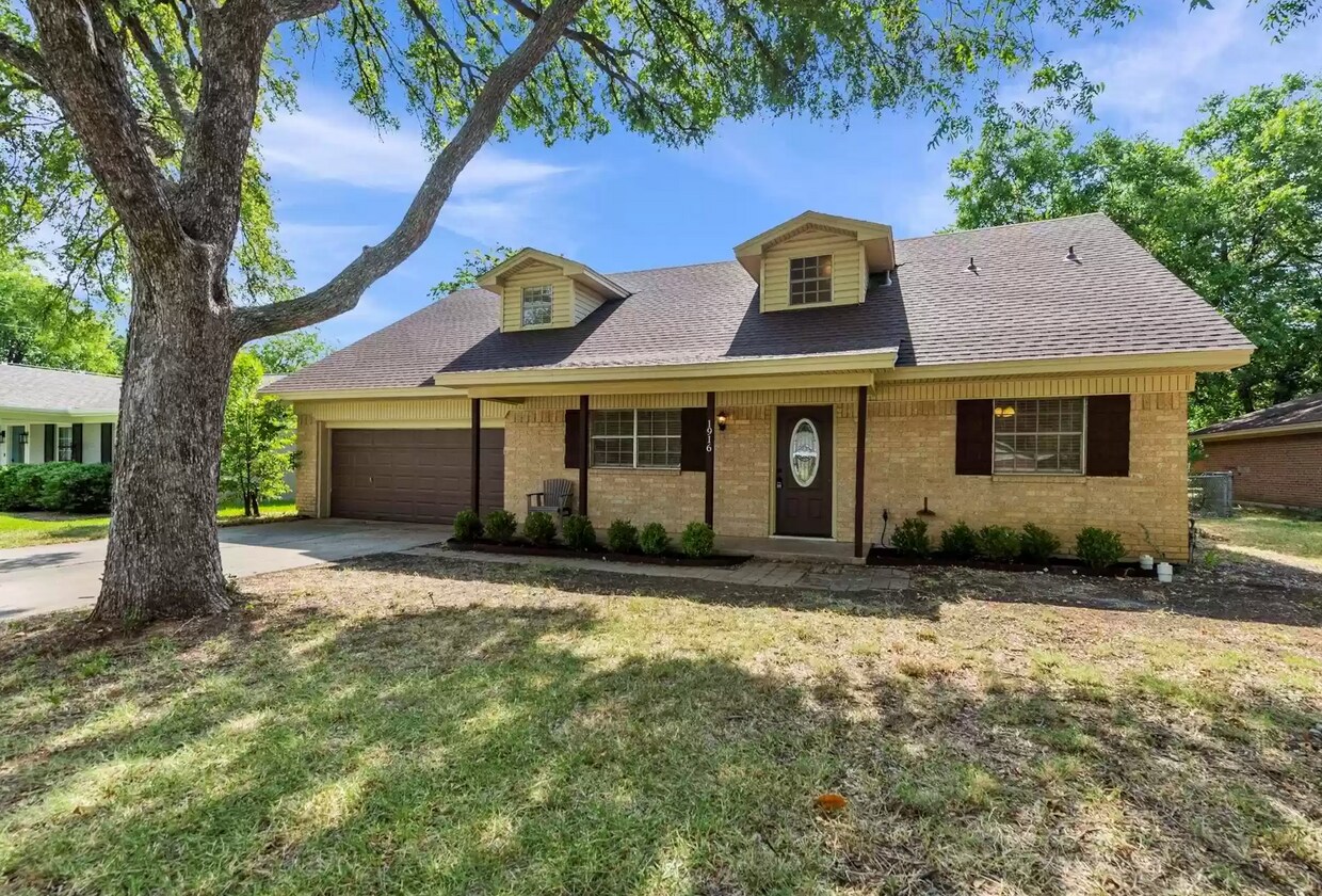 1916 Cornell Ln, Denton, TX 76201 House Rental in Denton, TX