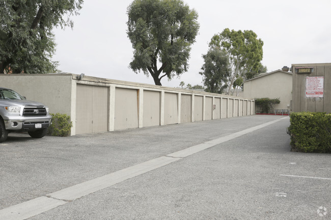 Building Photo - Florida Street Apartments