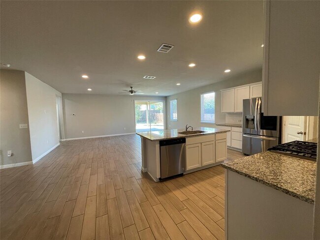 Foto del edificio - 4104 Porter Farm Rd