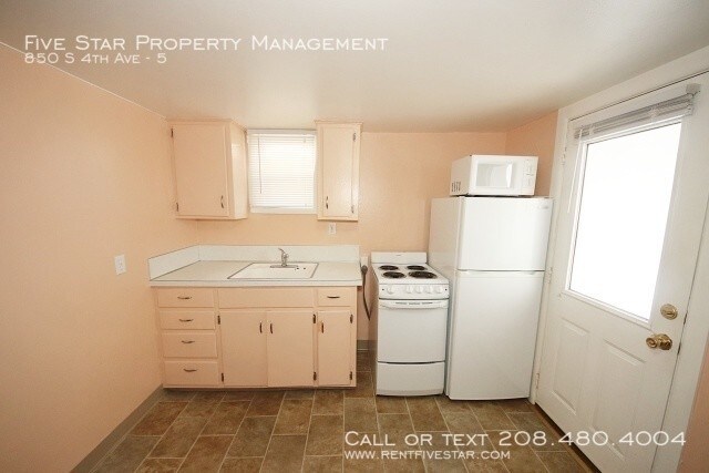 Primary Photo - 850 S 4th Ave
