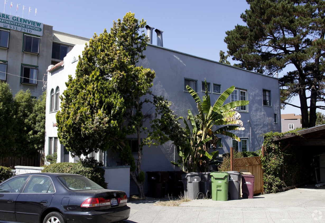 Building Photo - 3773 Park Boulevard Way