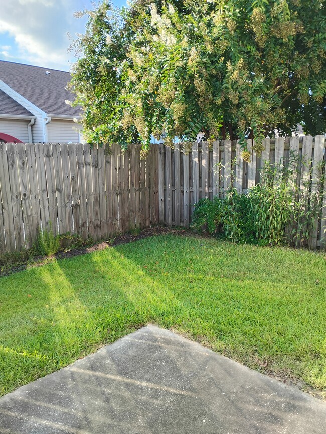 Building Photo - 3030 Combray Cir