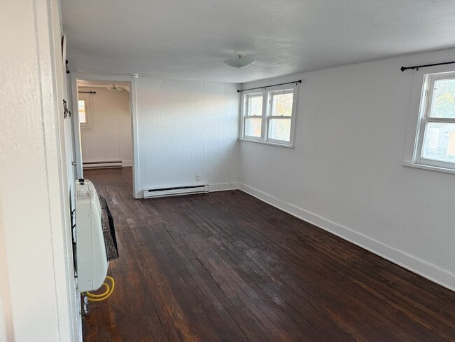 Building Photo - 612 N Absaroka St