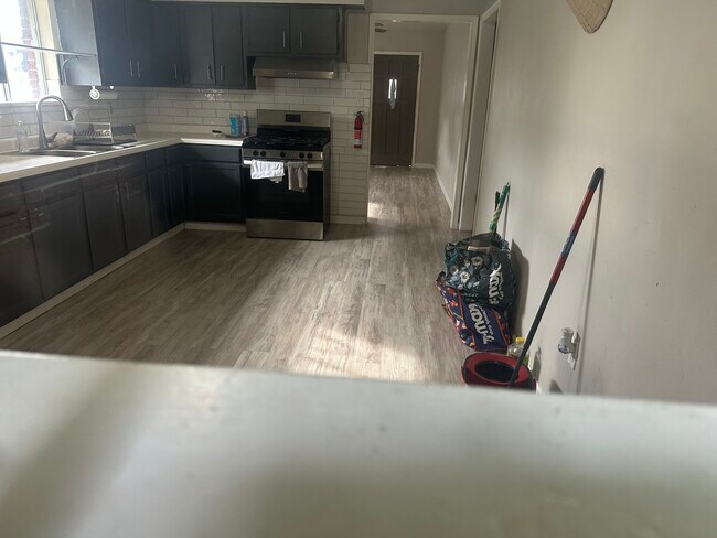 Vista desde la ventana trasera de la cocina - 2522 Lafayette St