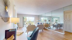 Foto del edificio - 1120 N Shore Dr NE