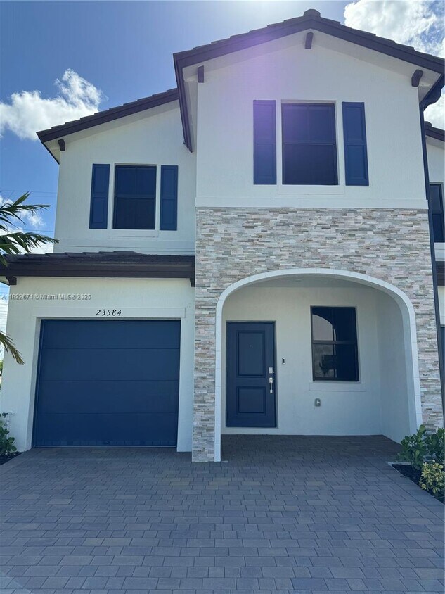 Foto principal - 23583 SW 133rd Ct