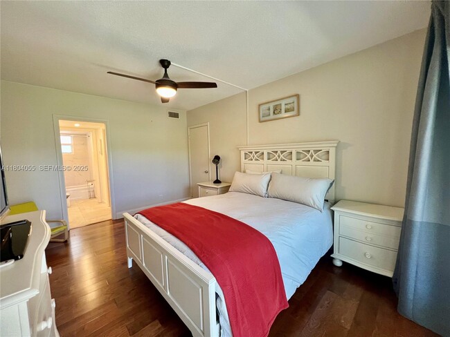 Foto del edificio - 1481 S Ocean Blvd