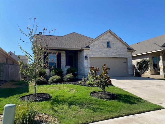 Building Photo - 5021 Pearl Cres Ln