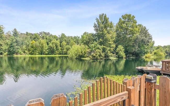 Foto del edificio - 505 Smith-Reed Rd