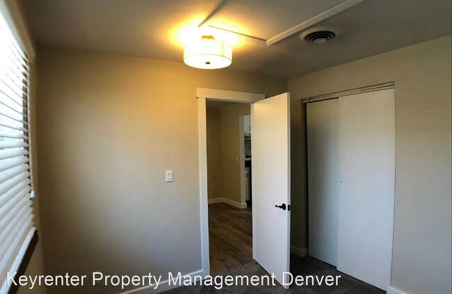 Foto del edificio - 3 br, 1 bath House - 1705 S Pennsylvania St