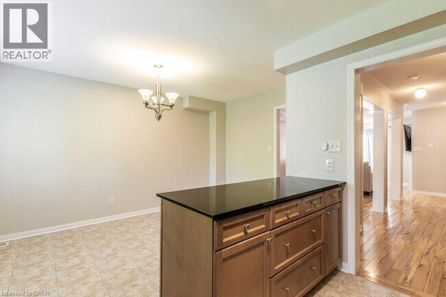 Photo du bâtiment - 470 Beach Blvd