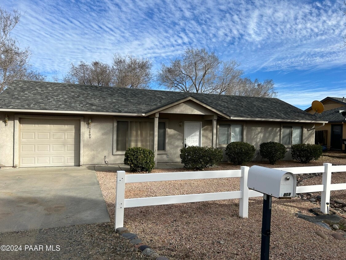 2809 N Indian Wells Dr, Prescott Valley, AZ 86314 House Rental in