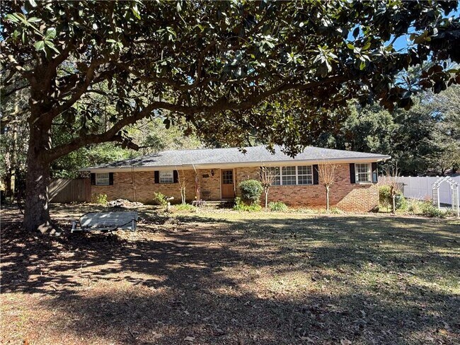 Foto del edificio - 315 Gaines Ave