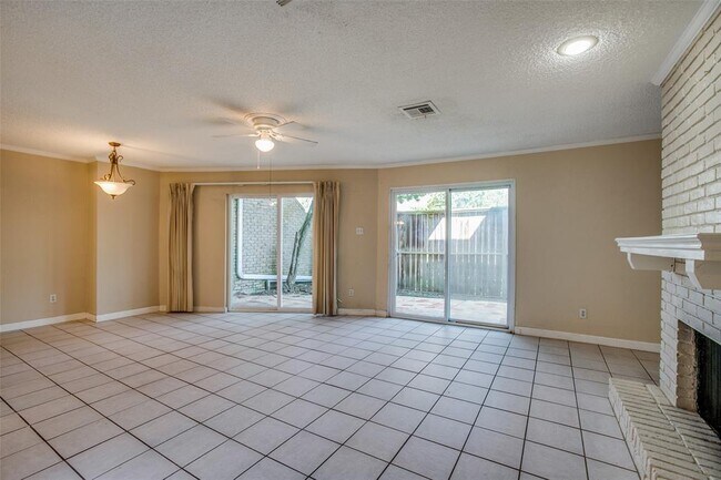 Foto del edificio - 6308 S Rice Ave
