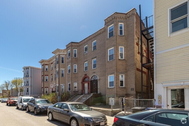 Building Photo - 7 Forbes St