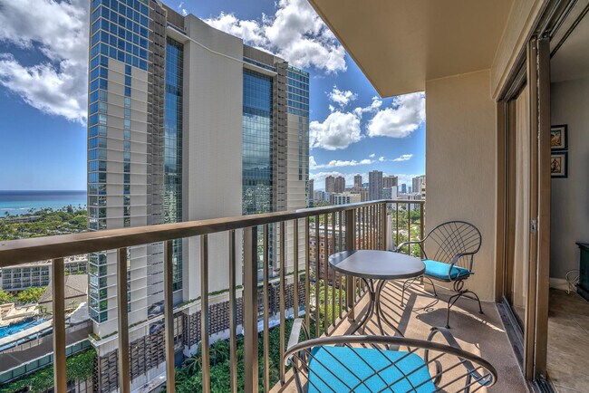 Foto del edificio - 2140 Kuhio Ave.