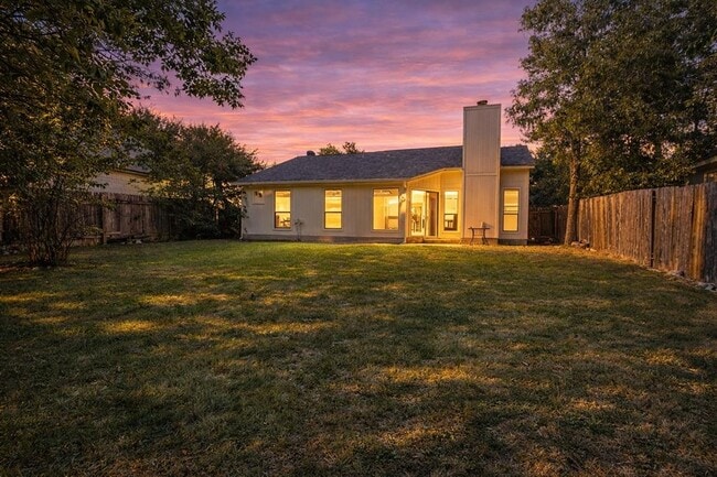 Foto del edificio - 2315 Windsong Trail