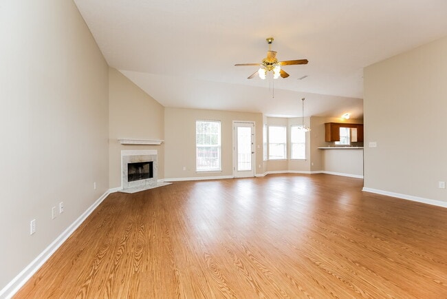 Building Photo - 817 Carmen Way