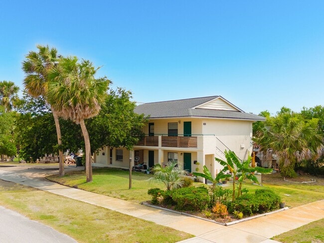 Photo - Coastal Living in the Heart of Daytona Beach Apartment