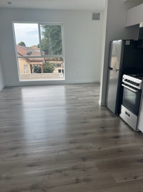 Foto del edificio - 9416-9422 Firth Blvd