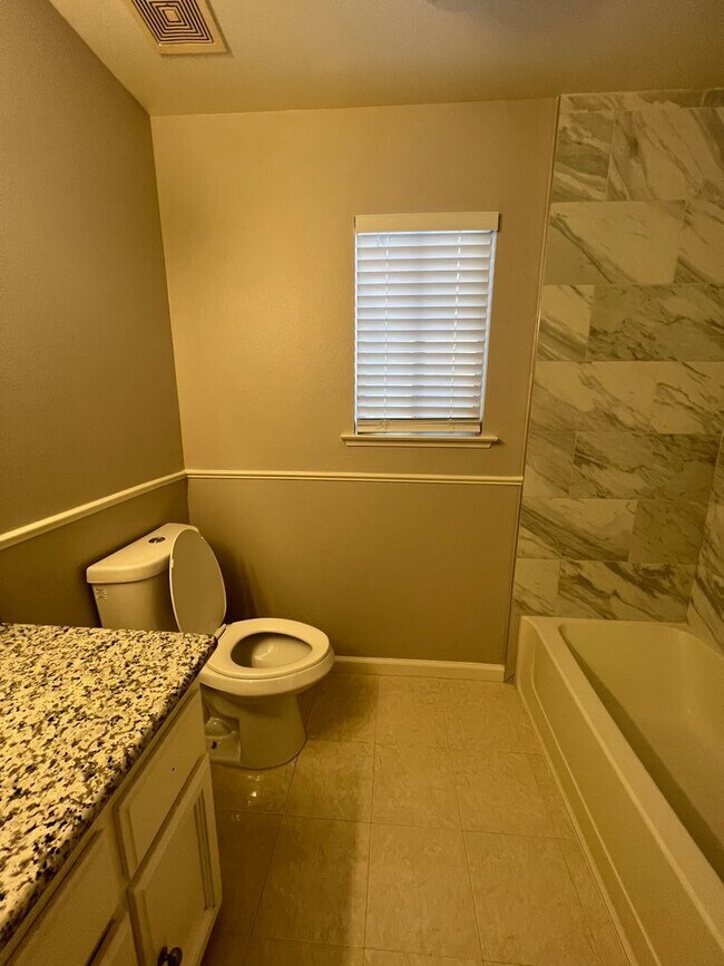 Foto del edificio - This home is for you! Newly remodeled