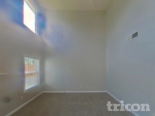 Building Photo - 1916 Hillspring Lane Lithonia GA