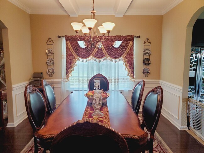 Foto del edificio - 908 Blane Ln