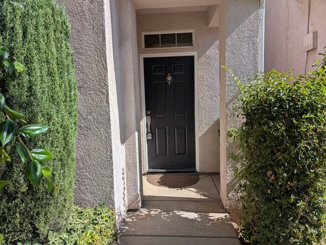 Foto del edificio - 753 W Bordeaux Ln