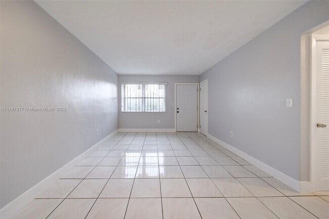Building Photo - 4521 NW 14th Ave
