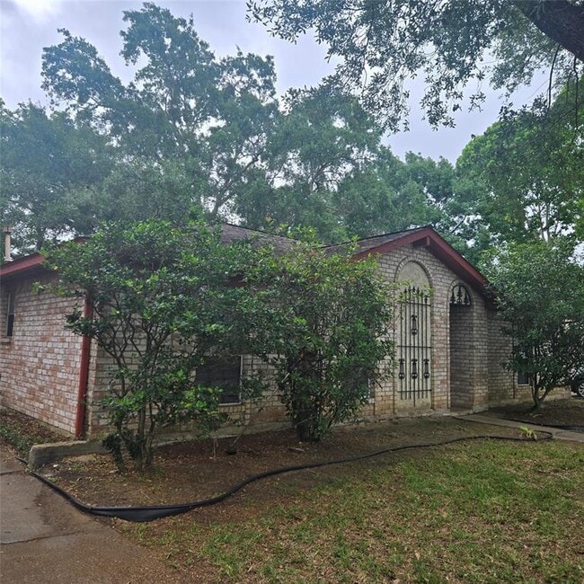 Building Photo - 11902 Scottsdale Dr