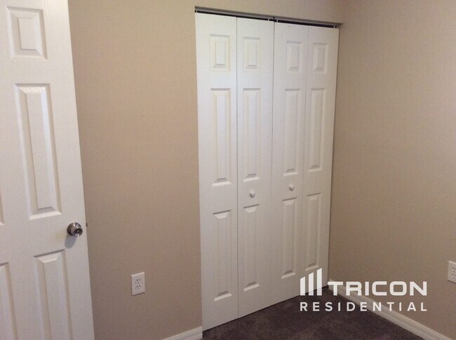 Foto del edificio - 14931 Pine Crest Rd