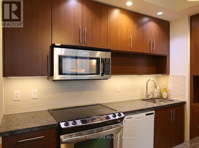Building Photo - 120 Homewood Ave