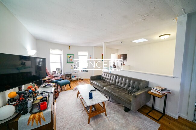 Building Photo - 24 St Cyprians Pl