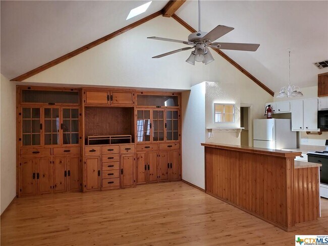 Building Photo - 766 Briarbend Dr