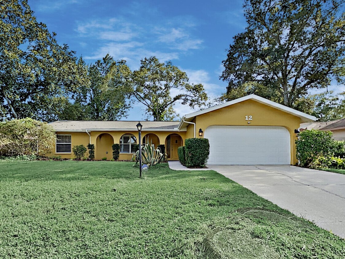 Primary Photo - 12 Village Ln
