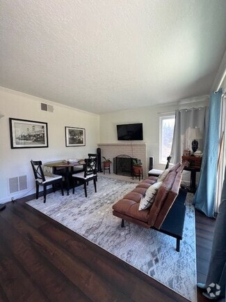 Building Photo - 2457 Malachite Ct
