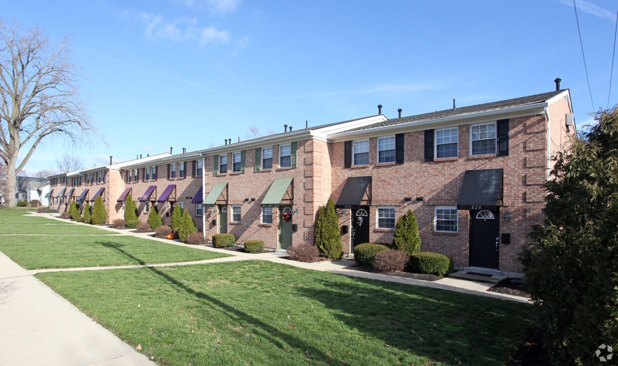 Foto principal - 828-854 Palmer Rd