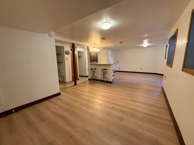 Foto del edificio - 6906 N Wayne Ave