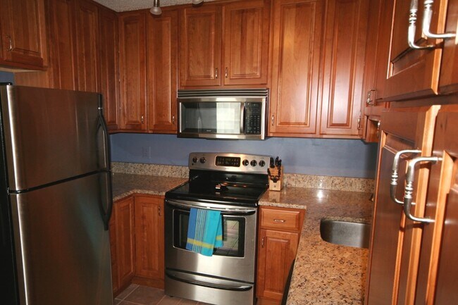 Foto del edificio - 7401 Westlake Ter