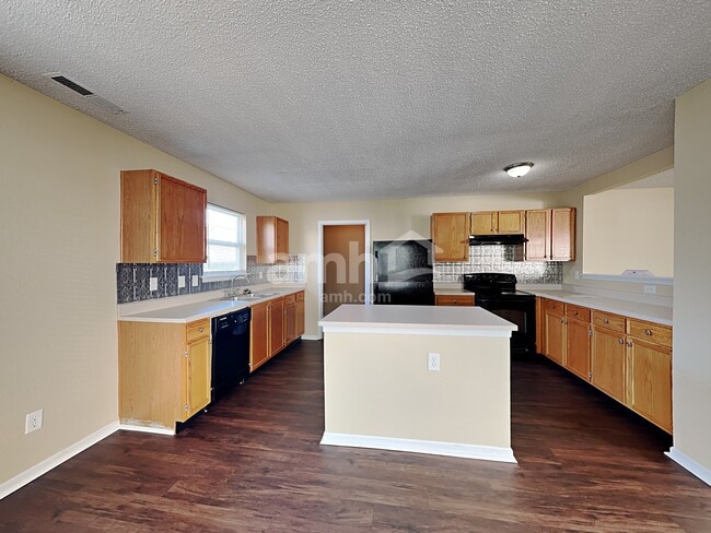 Building Photo - 9128 Stones Bluff Pl