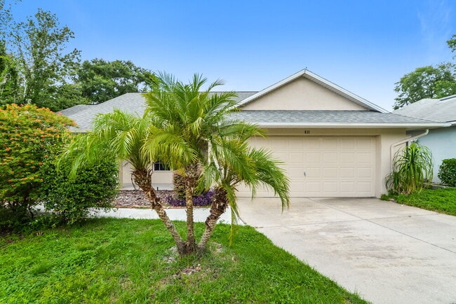 Building Photo - 611 Chautauqua Dr