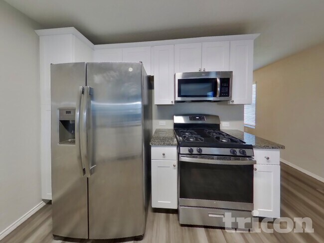 Building Photo - 1410 Putters Edge