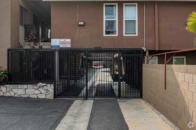 Entrance - 228 West Carson