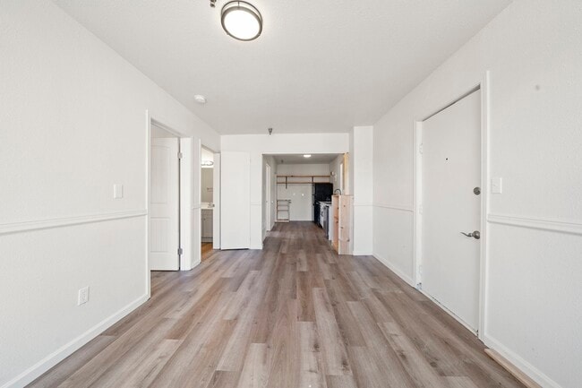 Building Photo - 2602 6th Avenue, Unit 5