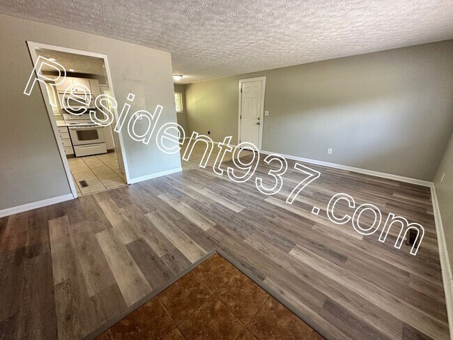 Foto del edificio - 3 Bed 1 bath