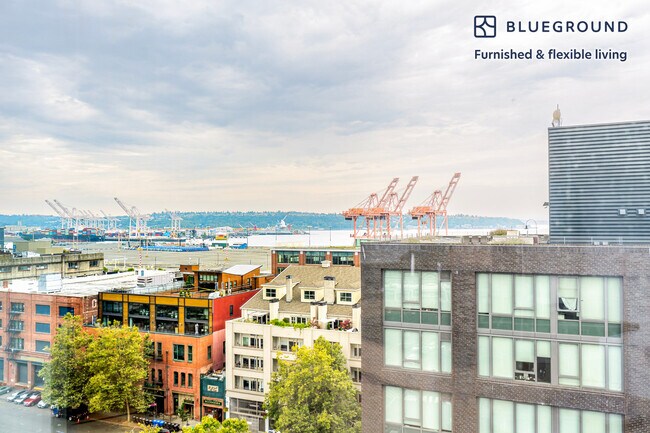 Building Photo - 521 Stadium Pl S